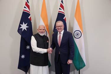 Weaving Around the Giants - How the middle powers are building a world that runs without Washington or Beijing